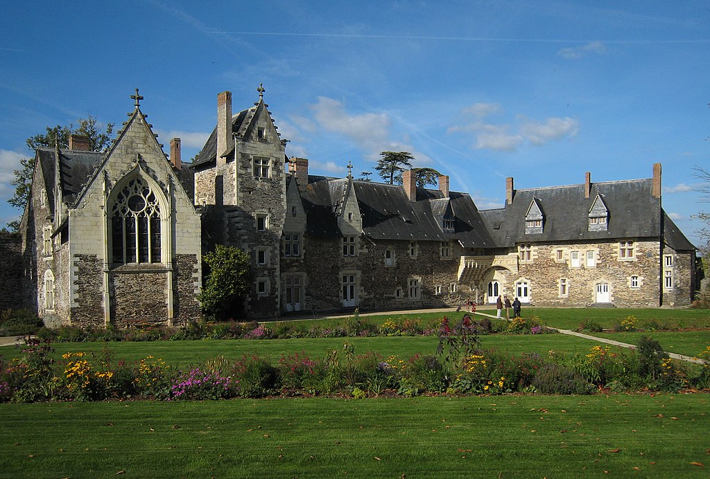 château plessis-macé